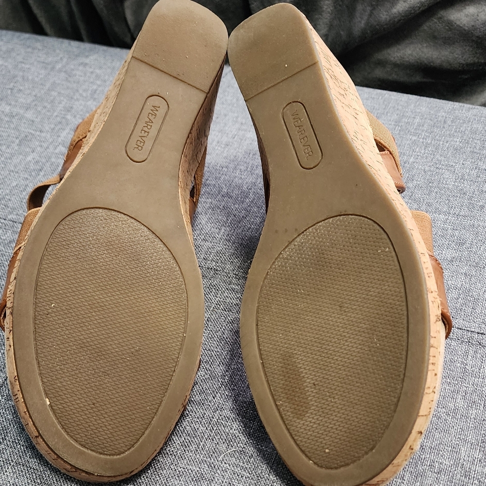 Brown WearEver cork wedges - Picture 5 of 5